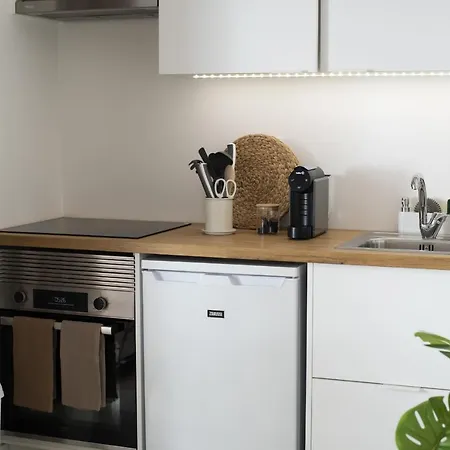 Apartman Madalena Village 1 - Centre By Hd *